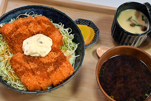 まつもとさんちのエビカツ丼